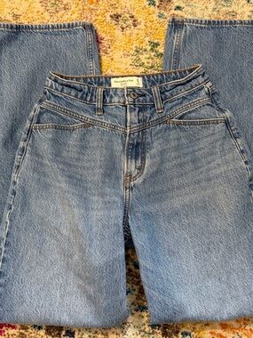 Abercrombie the loose high rise curve love jeans